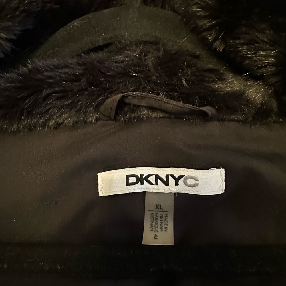 DKNY Faux Fur Vest XL - Picture 6 of 7
